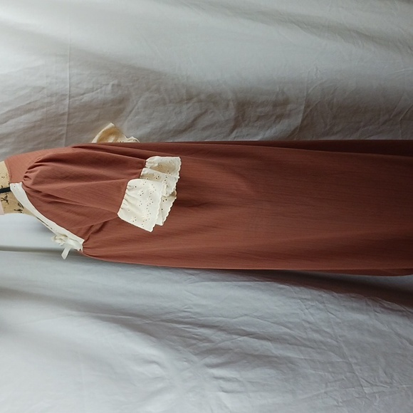 Vintage Martin Emprex 1970s brown full length 100% Nylon with lace Nightgown - Picture 7 of 10